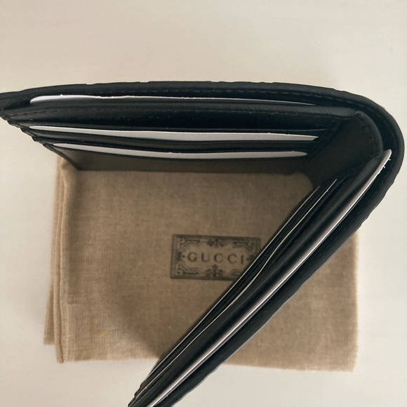 New in box Gucci men or unisex Signature wallet - Picture 13 of 16